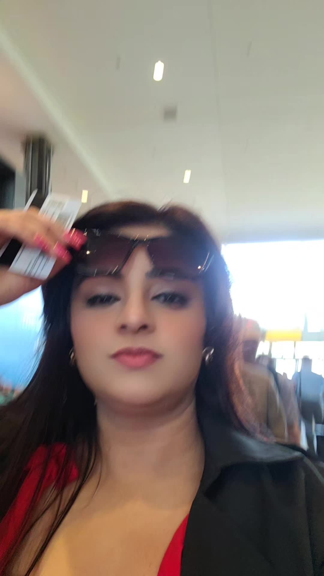 @ShwetaV