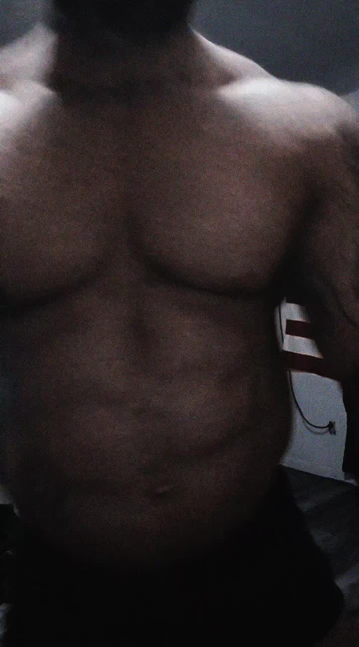 @Flesh_artist_1985