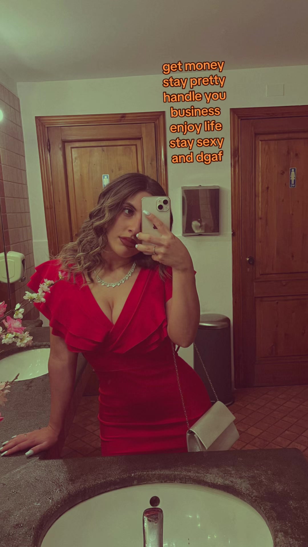 @angela_ferrara_
