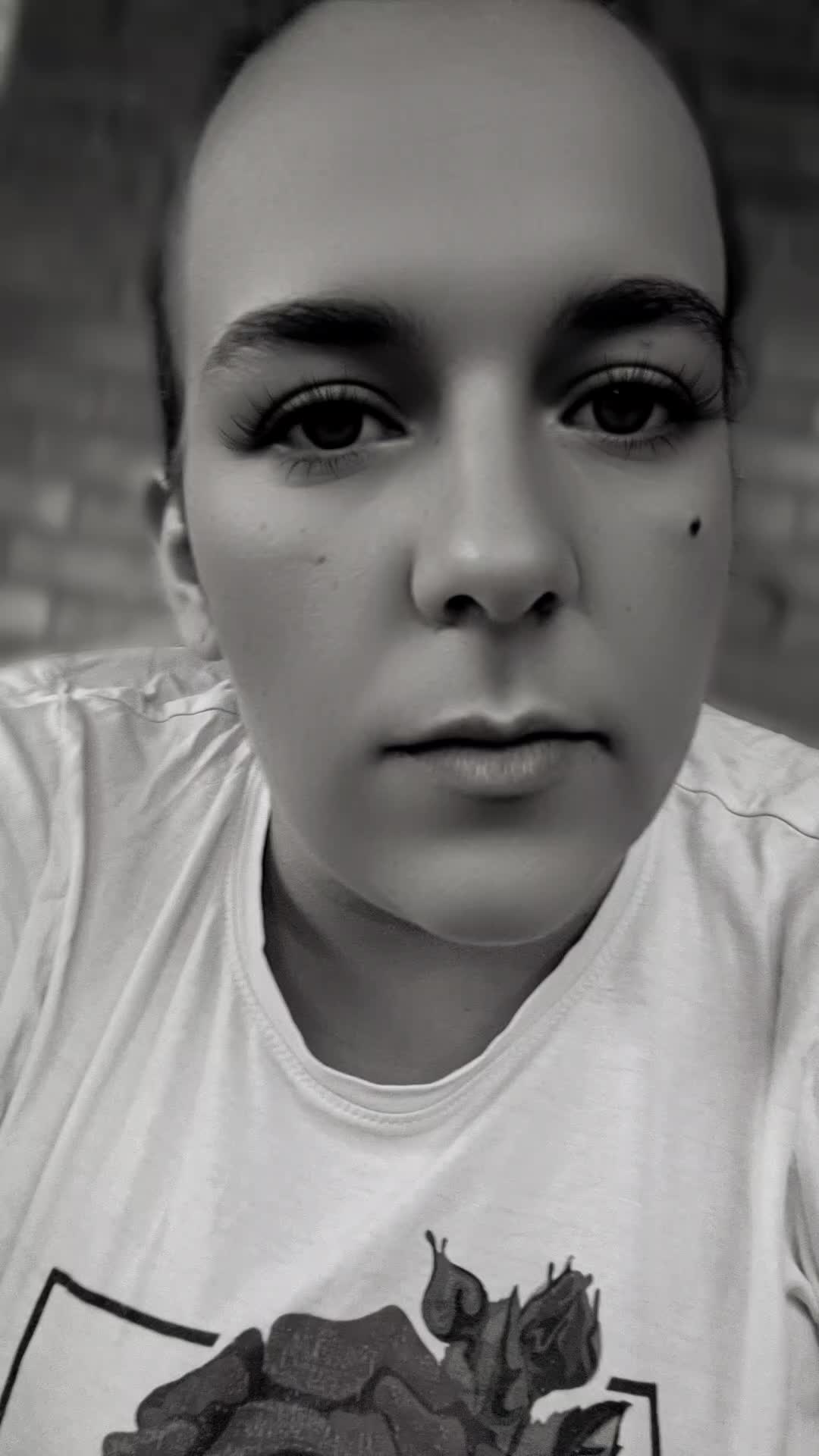 @༺𝓢𝓪𝓻𝓪𝓱༻