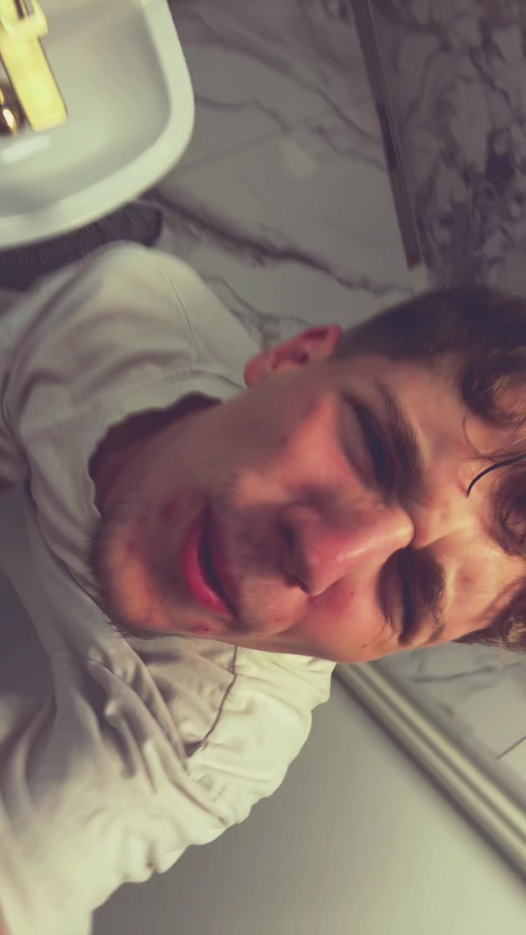 @&AElig;👑