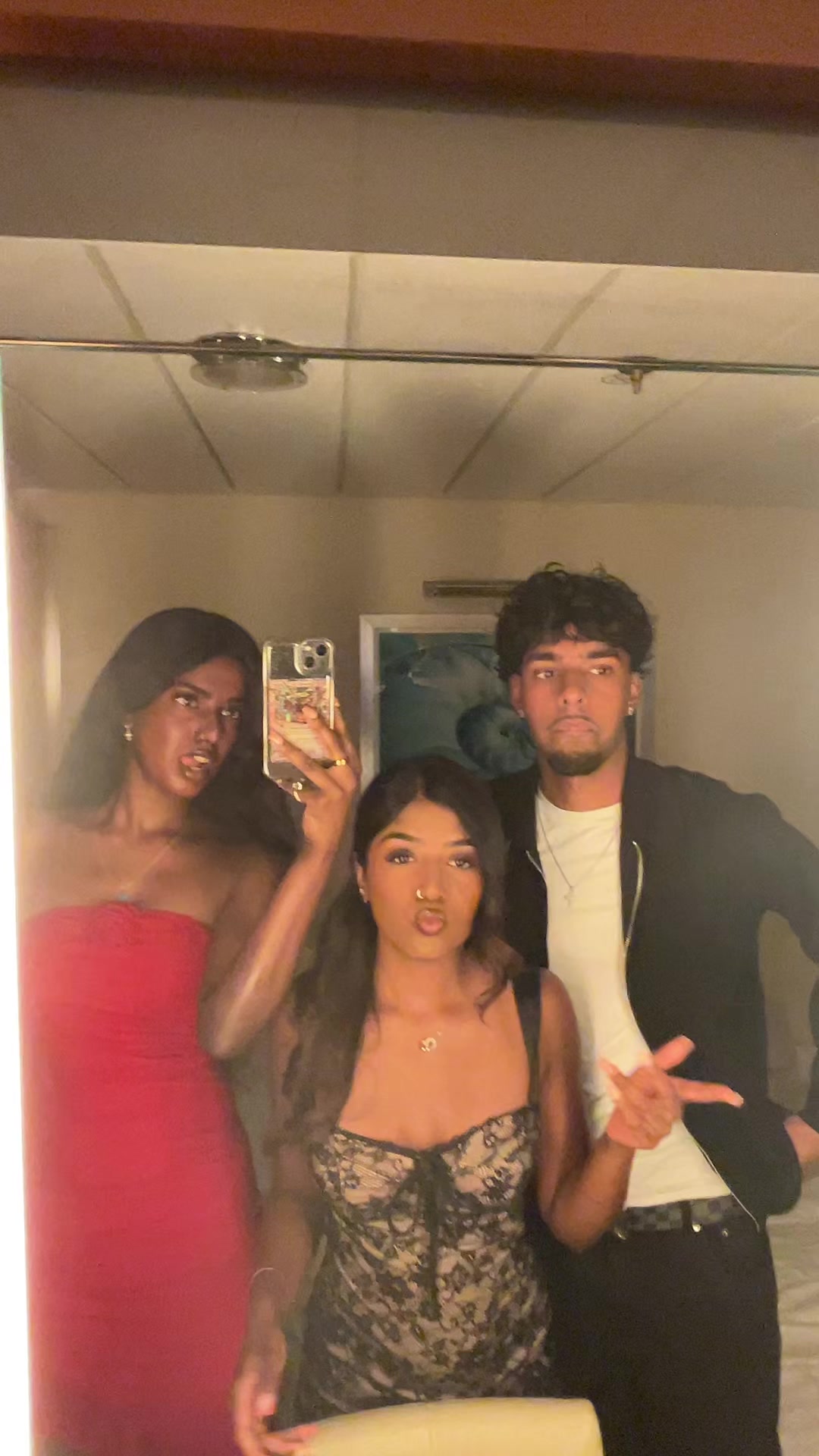 @Anya🪷