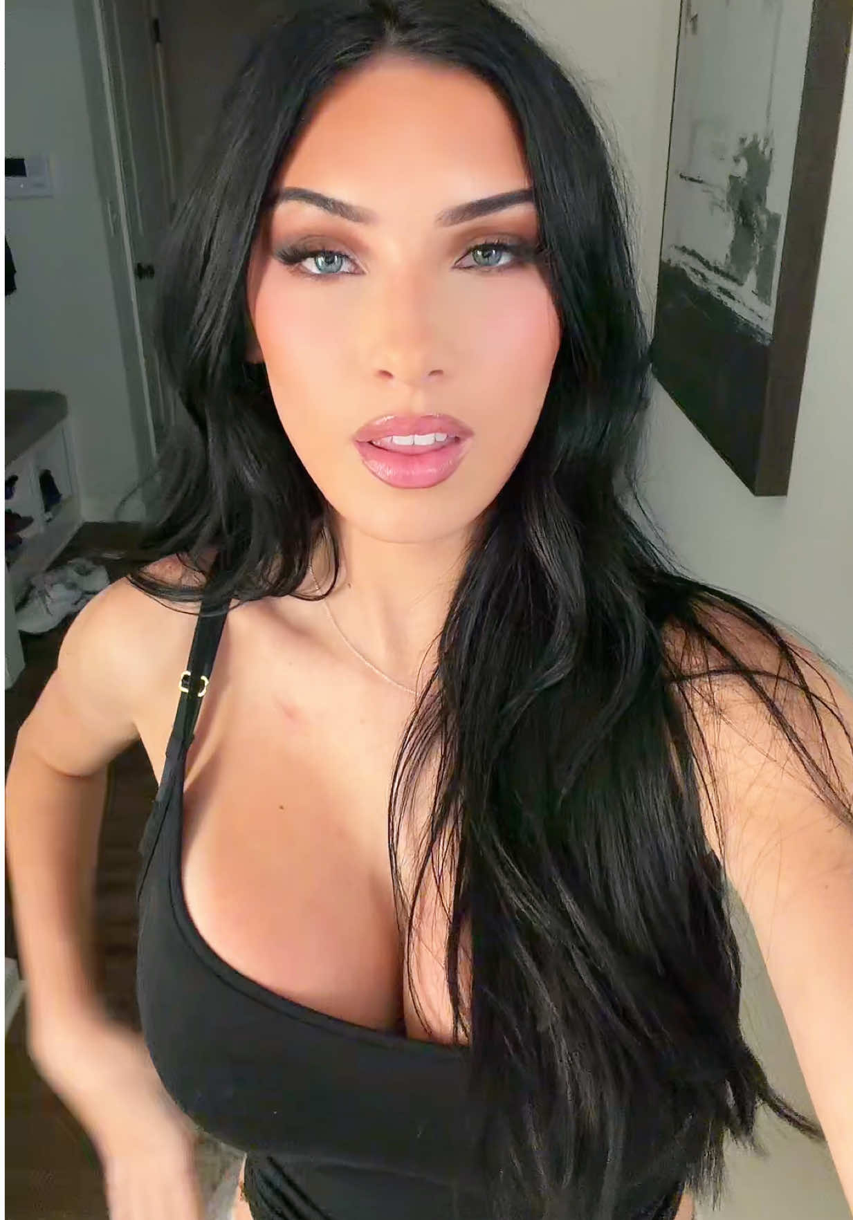 @Elle B