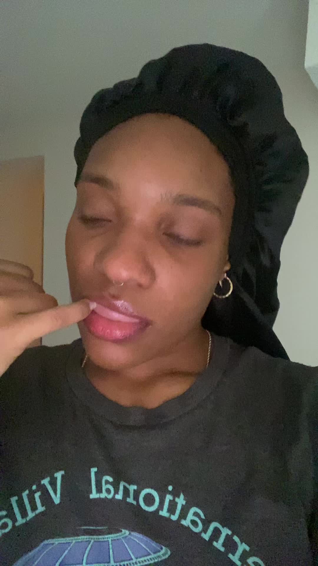 @Ọbịanuju Angel