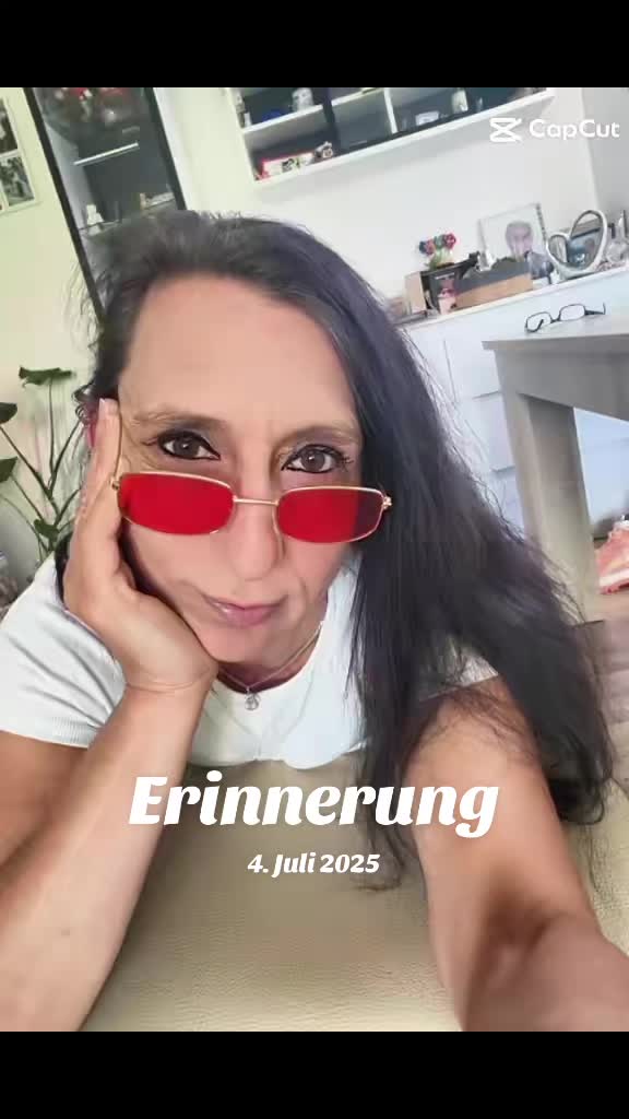 @Katja Feuerstein-Tuscano