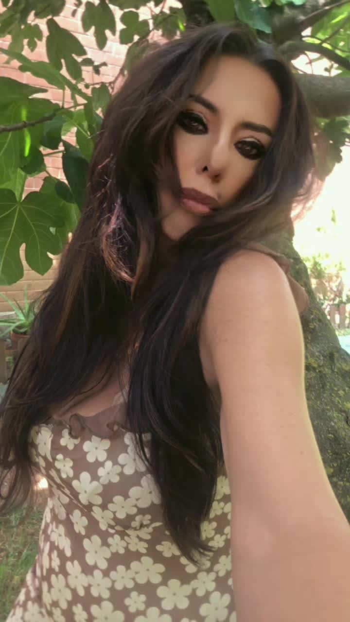 @Paola D