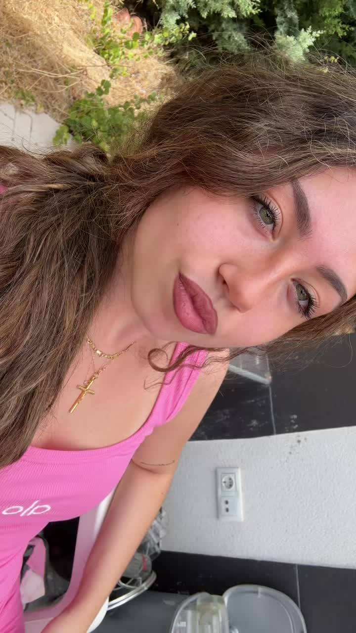 @coralpanero_