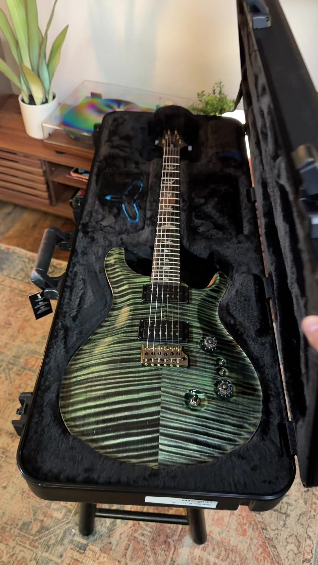 @Guitar Guys
