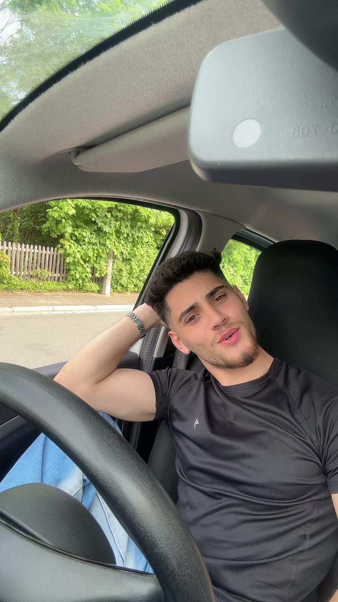 @Mudi._.963