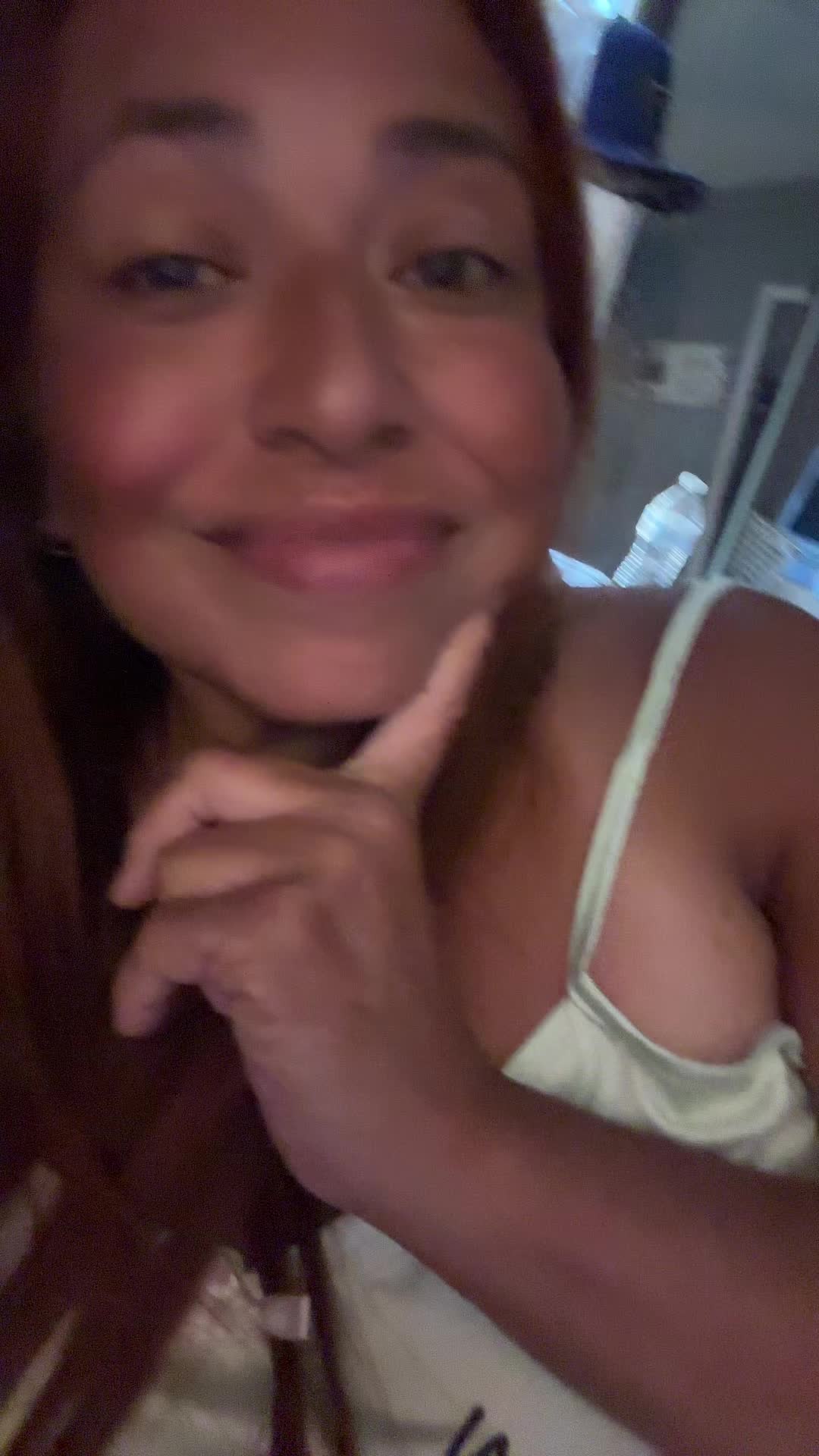 @Adriana