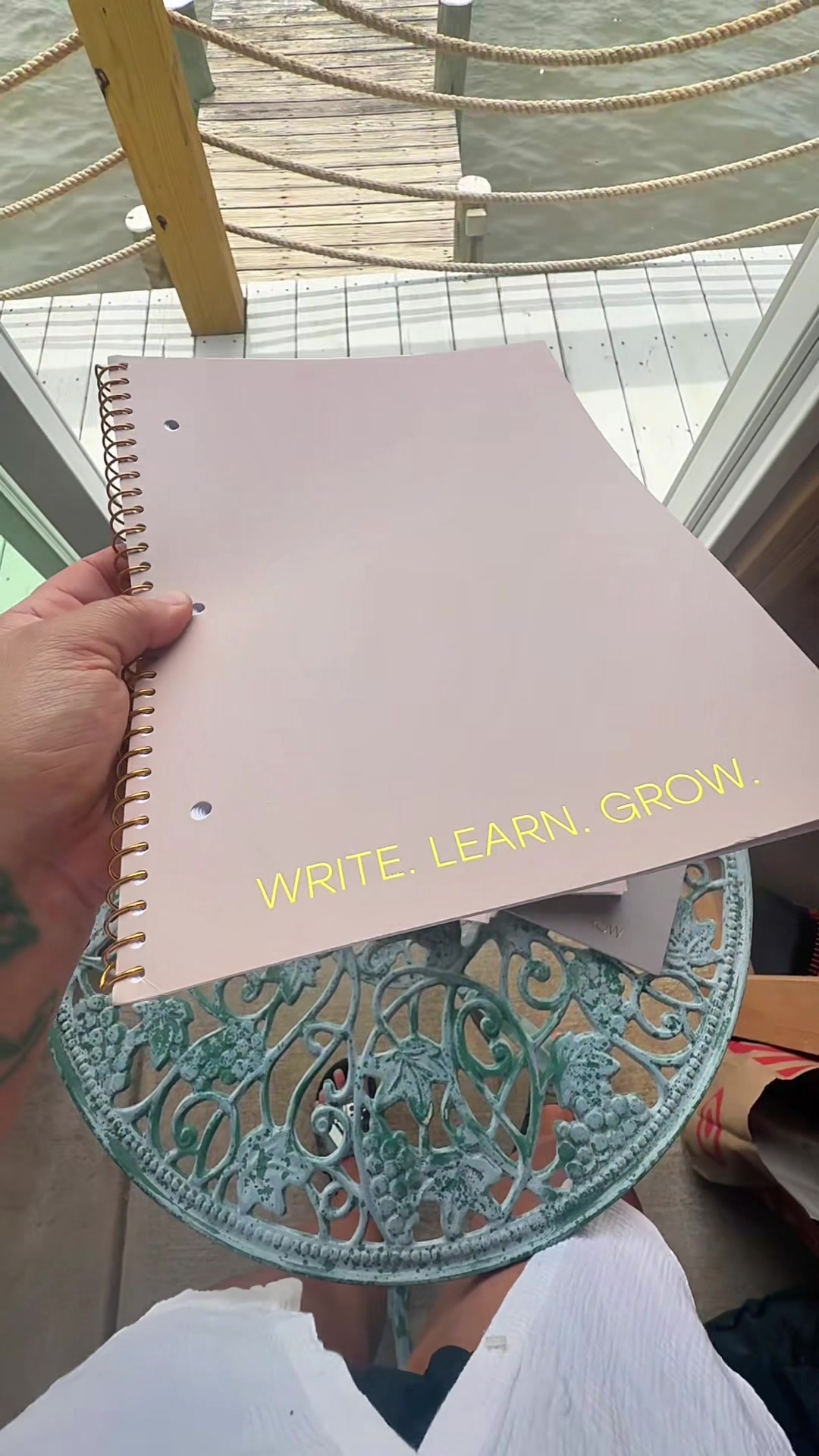 @ʟᴏɴᴅᴏɴsɴᴏᴛᴇʙᴏᴏᴋ