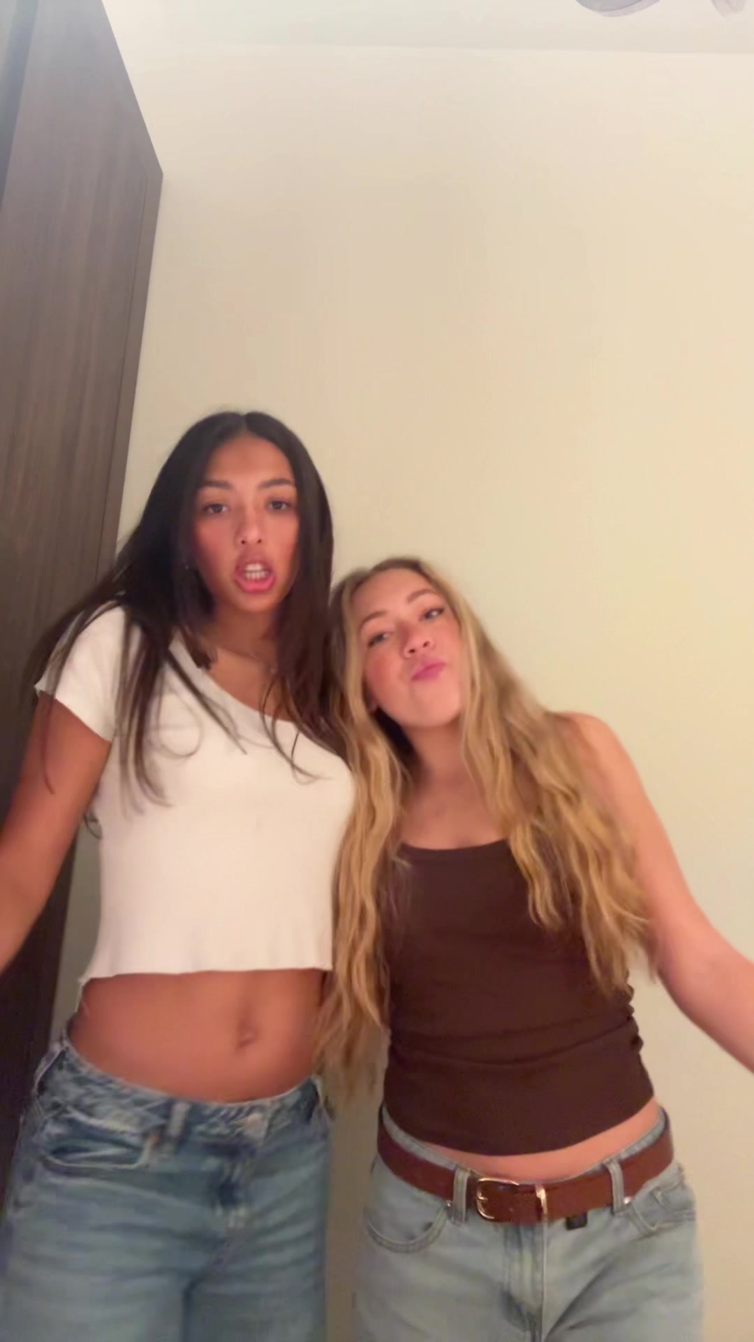 @AVA