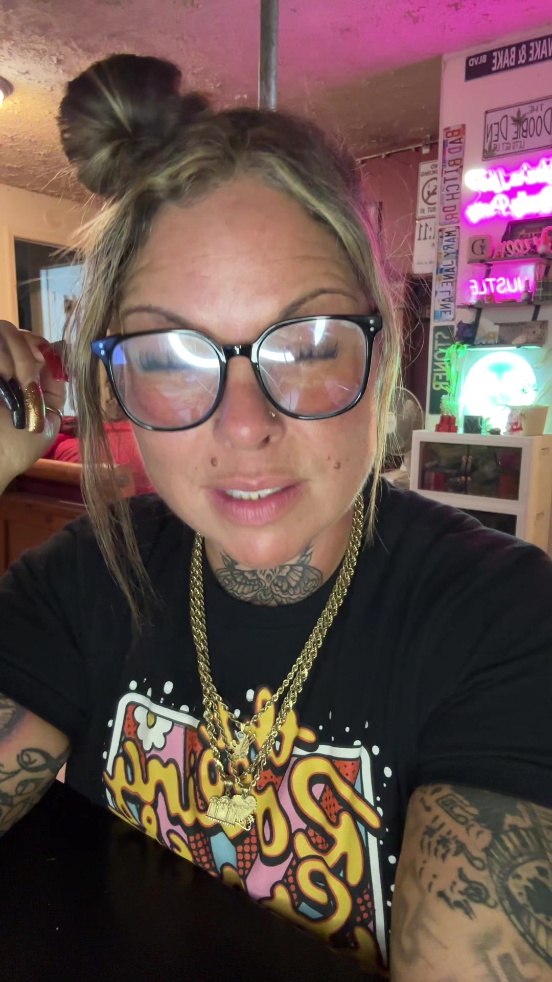 @Tattedstonermom🫧🤞🏼