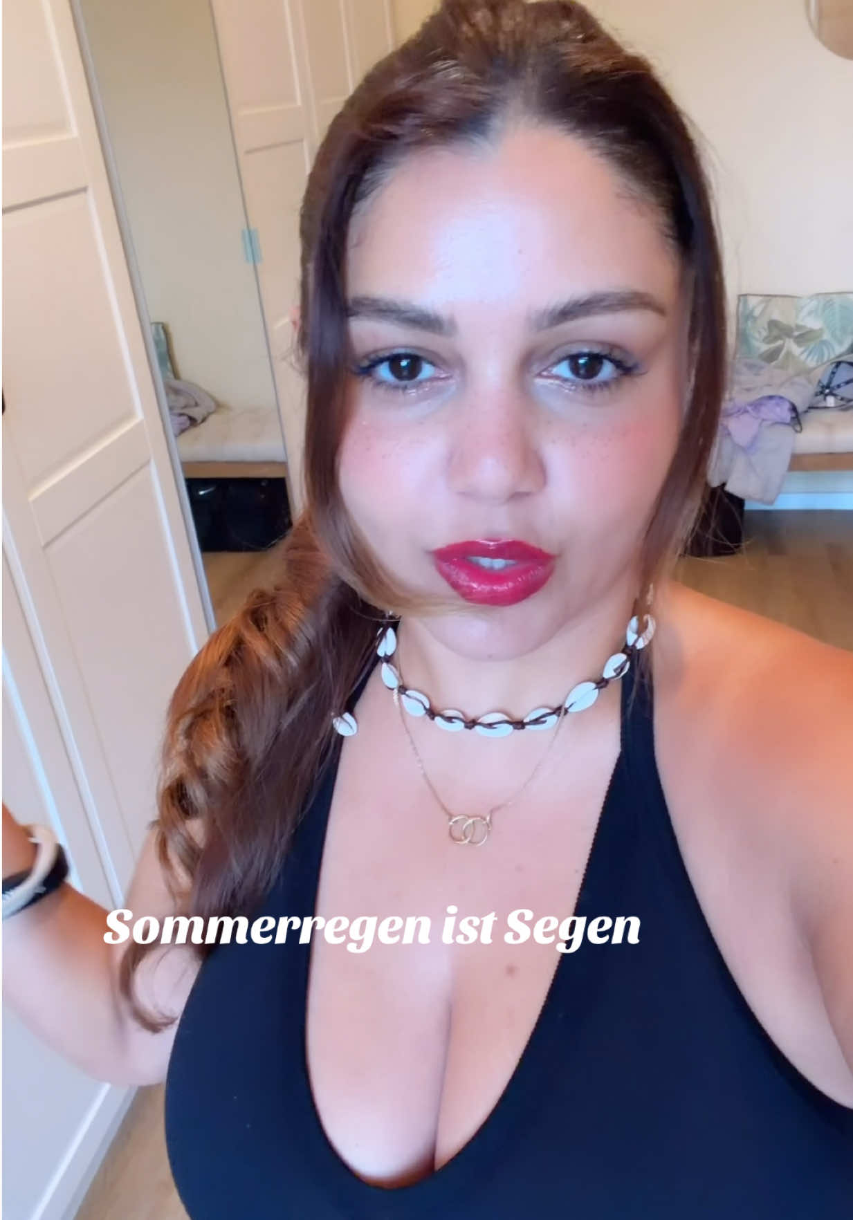 @sarah_noir
