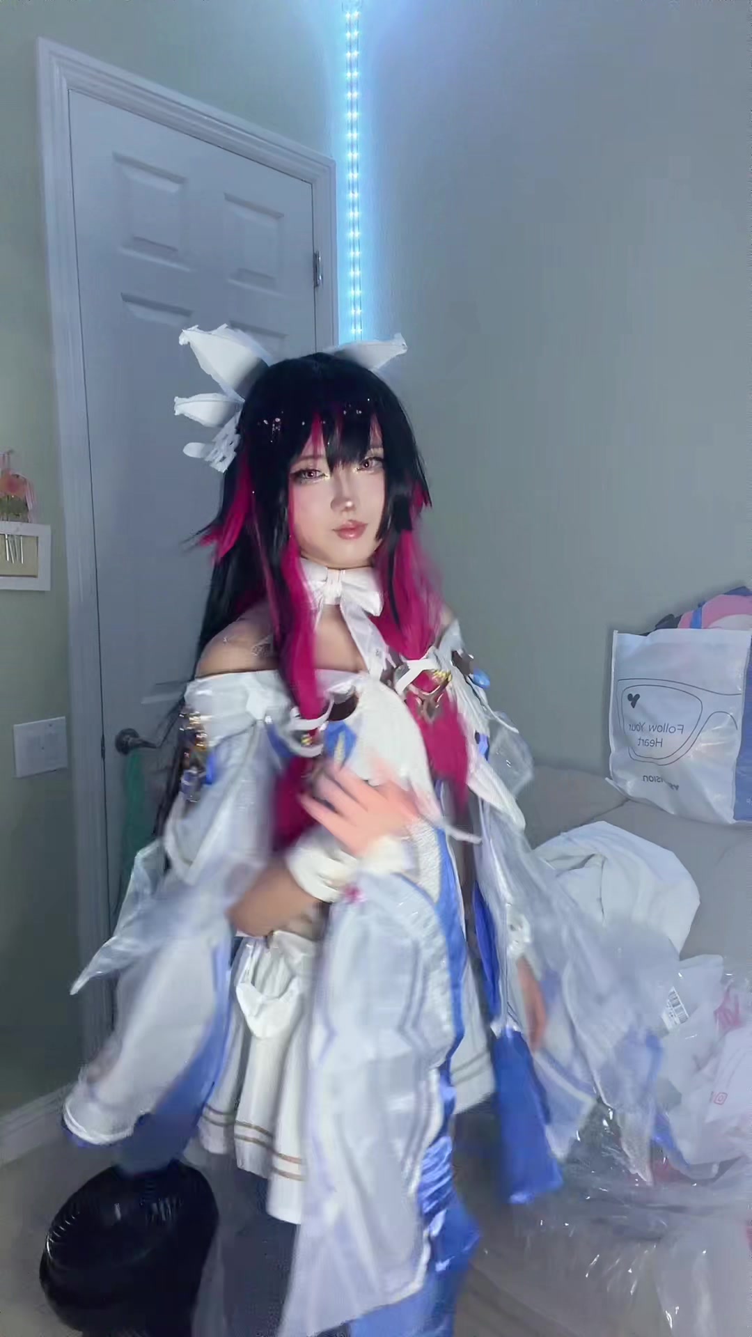 @lux