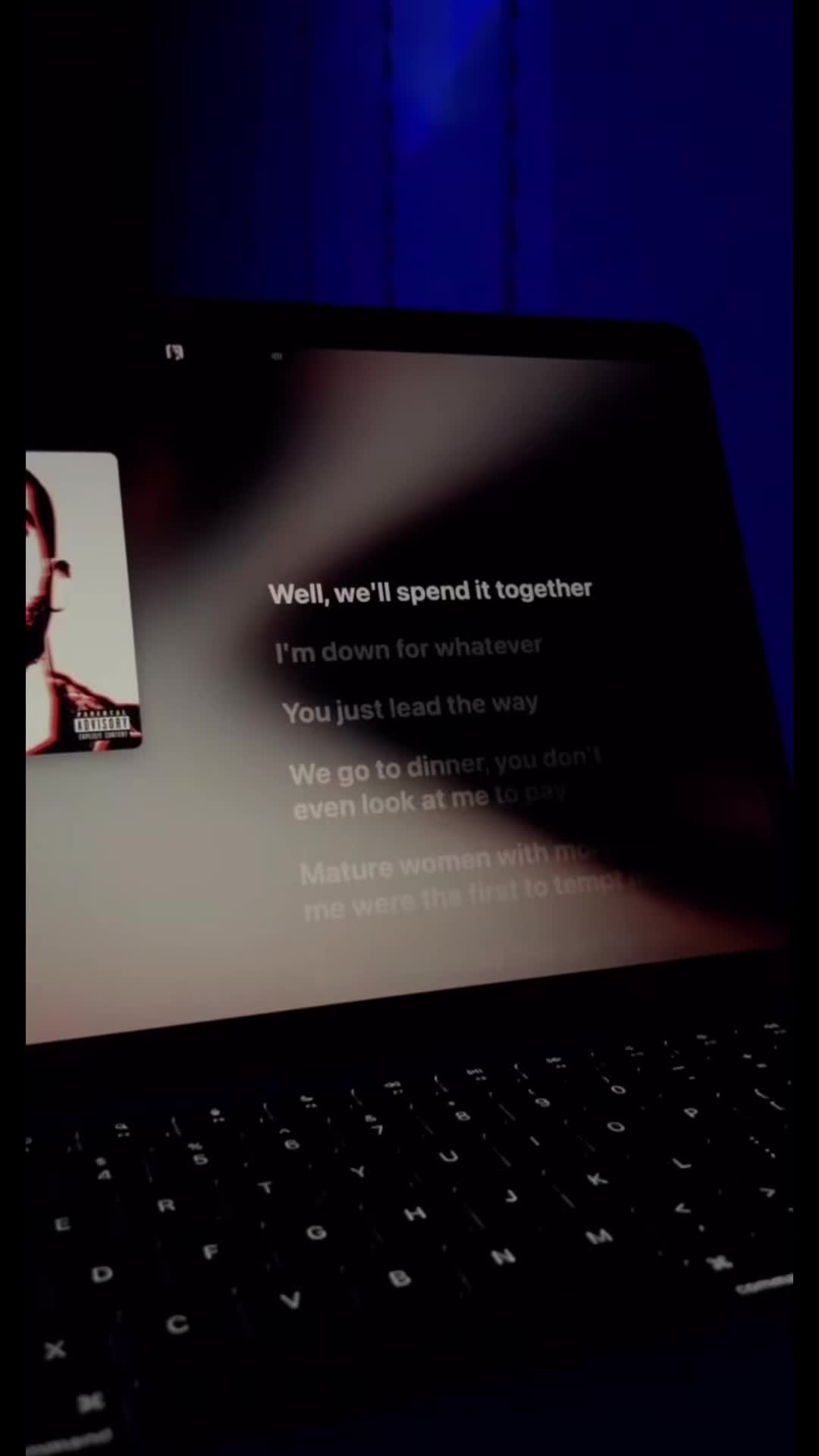 @.🎧.
