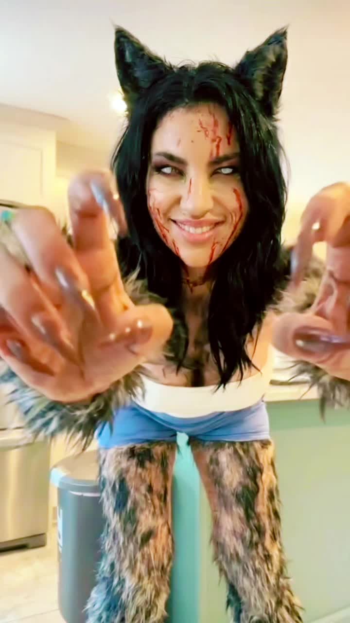 @“Rhea WereBeast”
