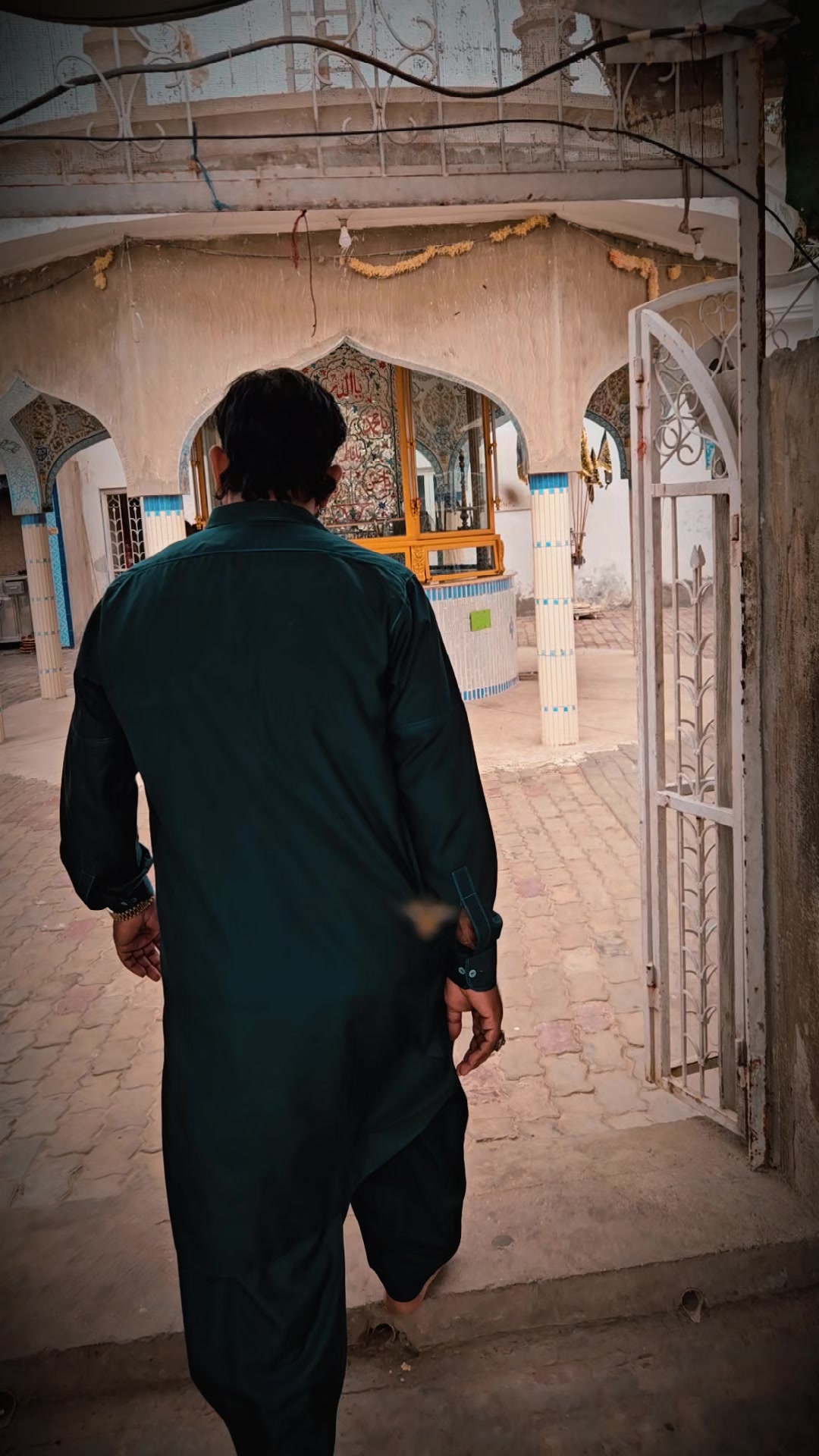 @بندہ مرتضٰی علی ہستم