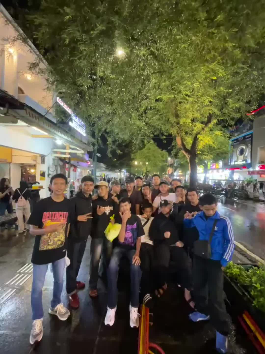 @B 4 YU