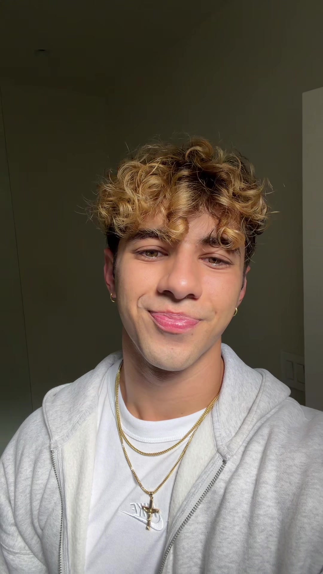 @Angelo