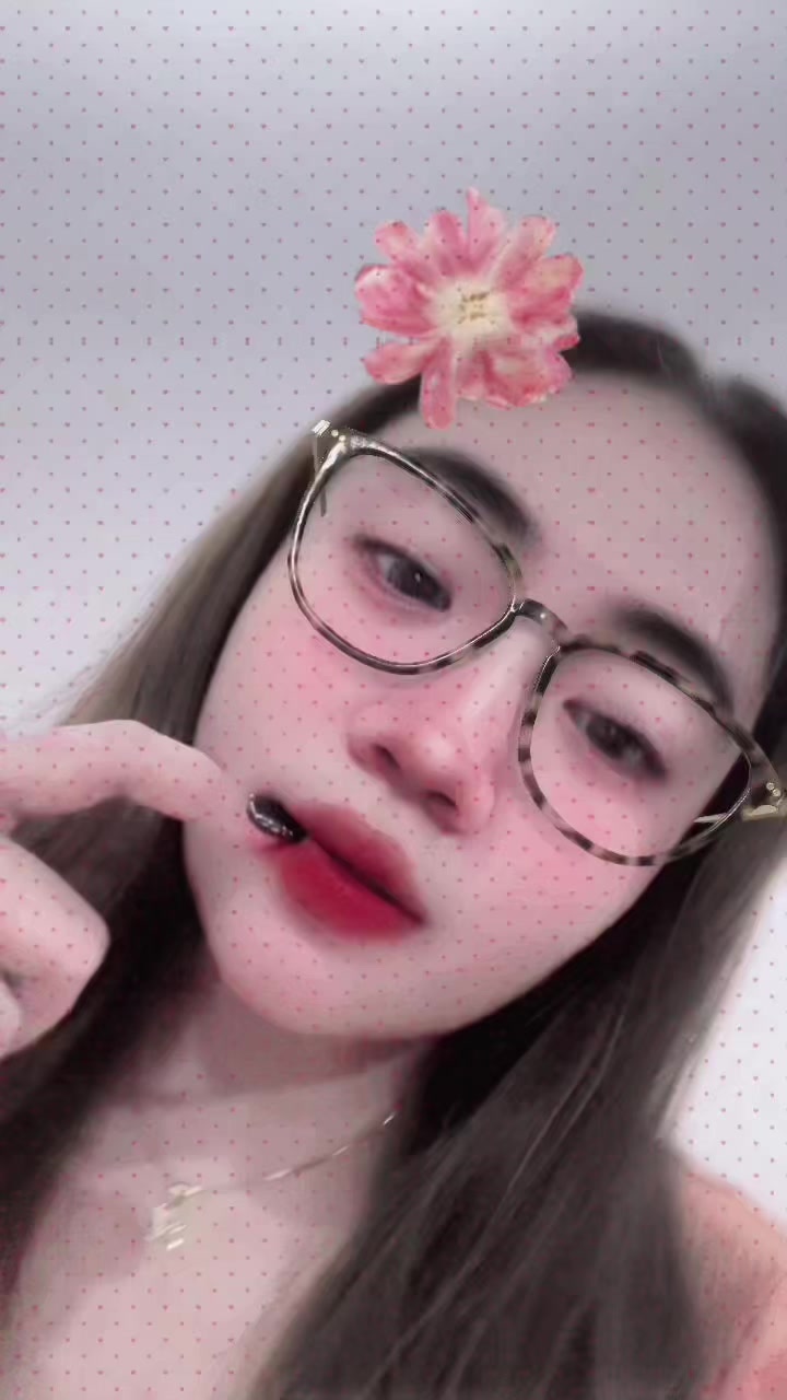 @D E K R A R A S 🦋