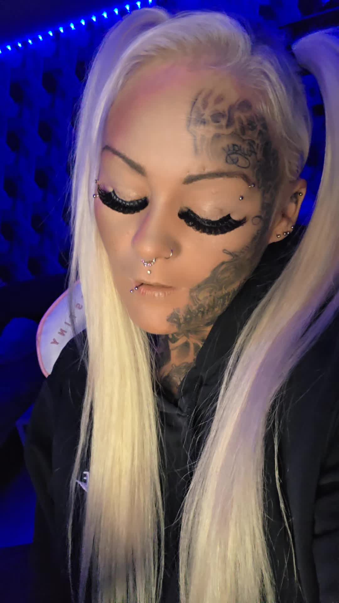 @𝓝𝓲𝓬𝓴𝔂.𝓞𝓯𝓯𝓲𝔃𝓲𝓮𝓵𝓵