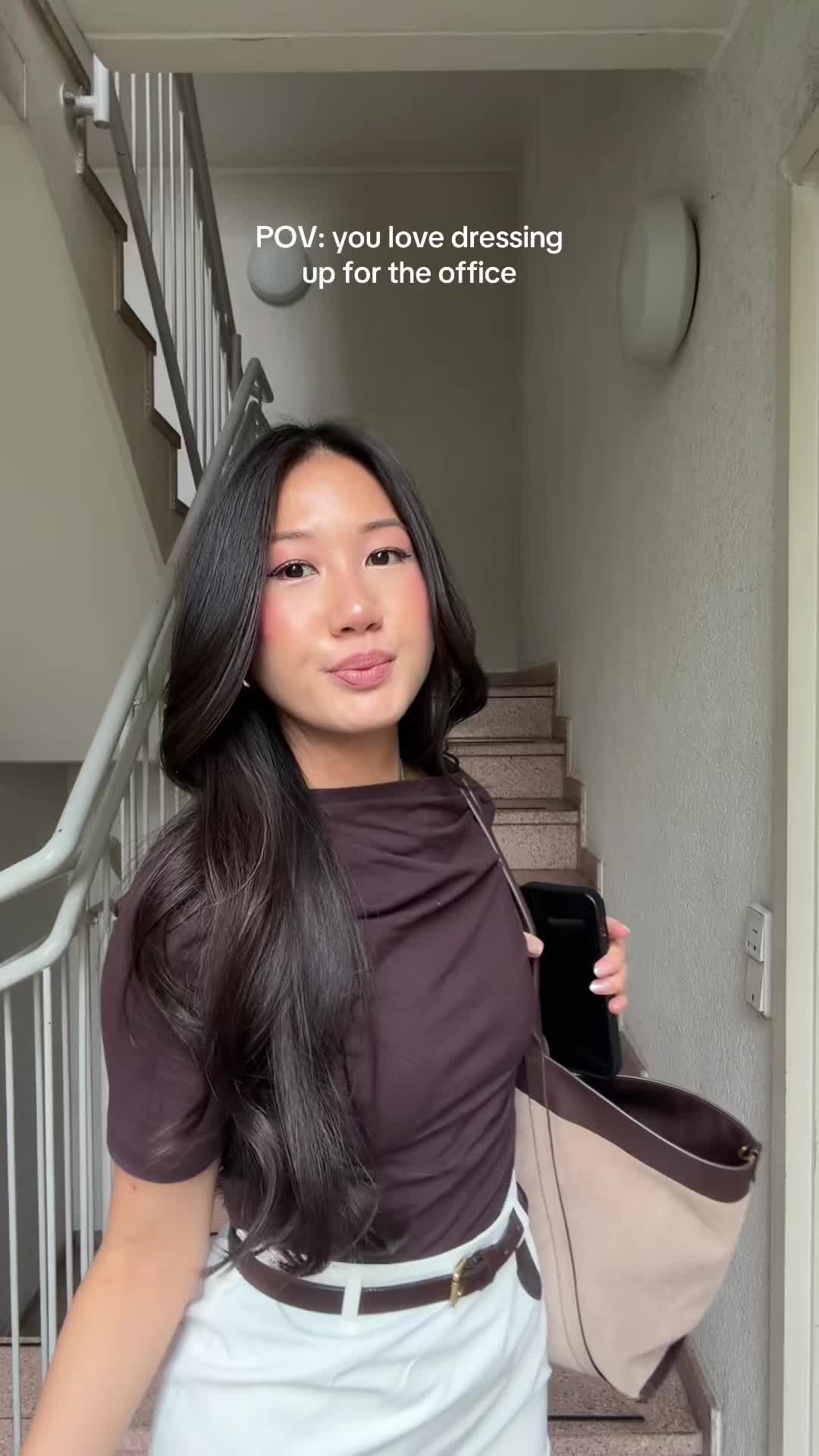 @Qwen | Corporate Girl 💻🫧