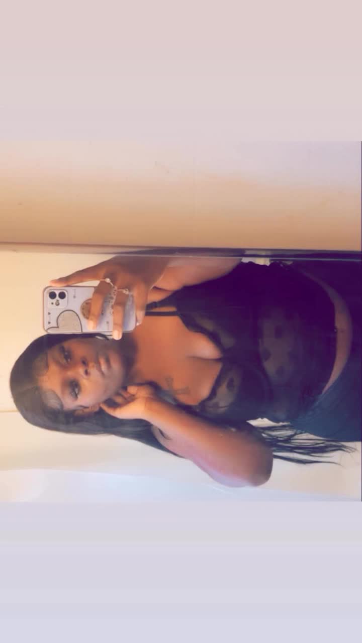 @Ms.Babywickk