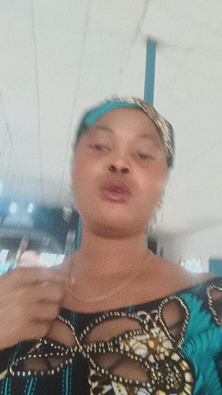 @OLORI NOBODY 🧵 🪡 ✂️