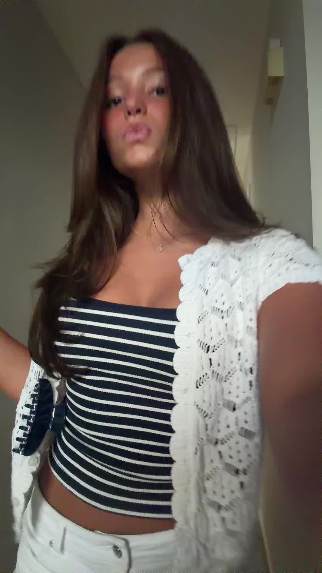 @adriana