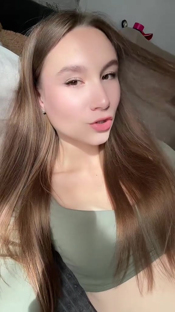 @🤹🏻&zwj;♀️