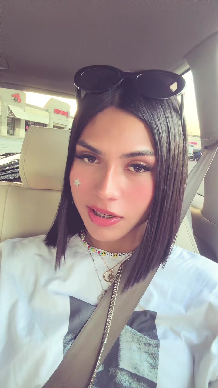 @Selena Edit 🥑