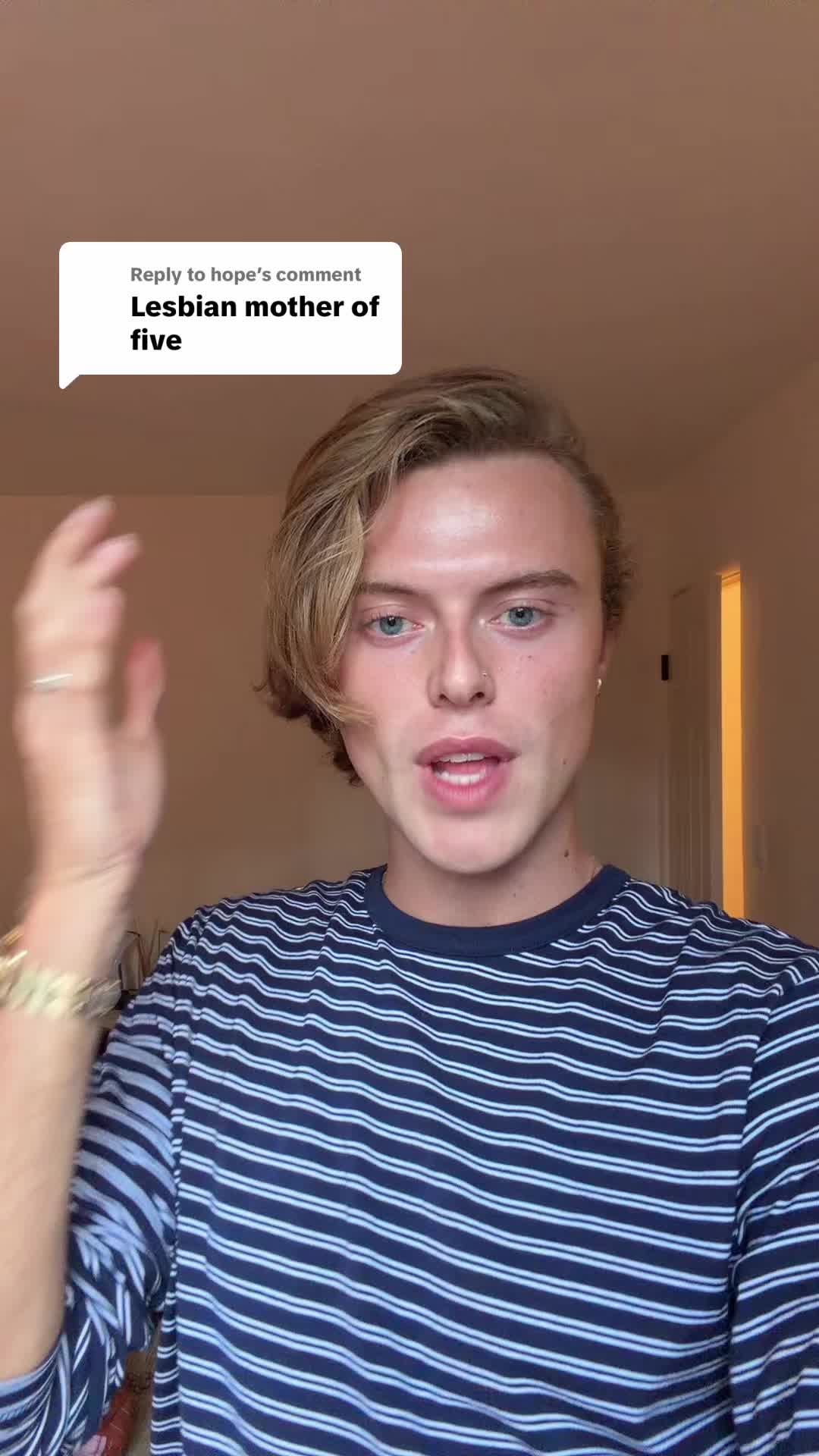 @Hi