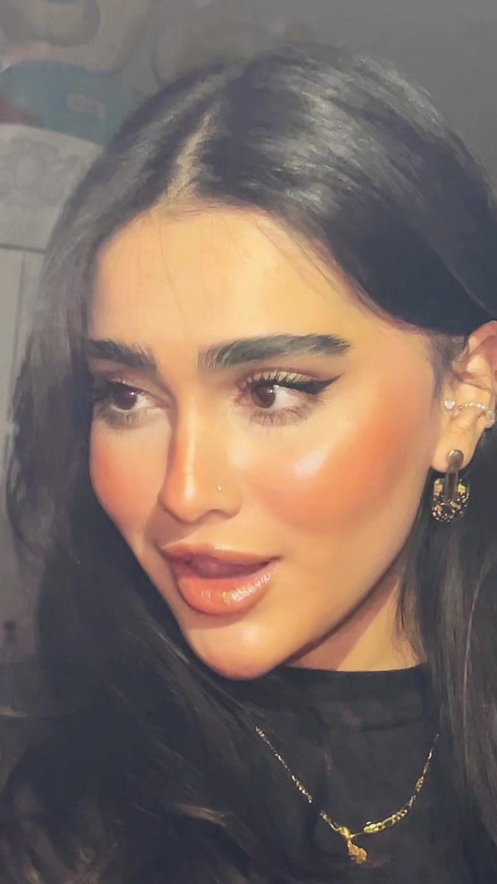 @smakamrn
