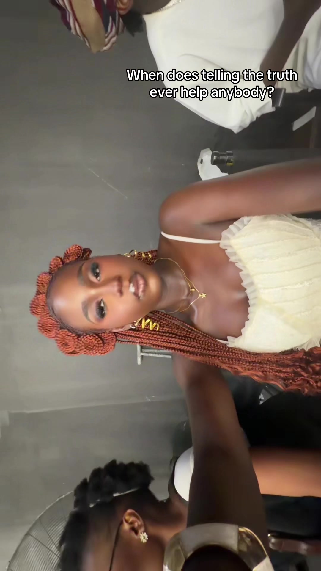@Barika🎭🚩