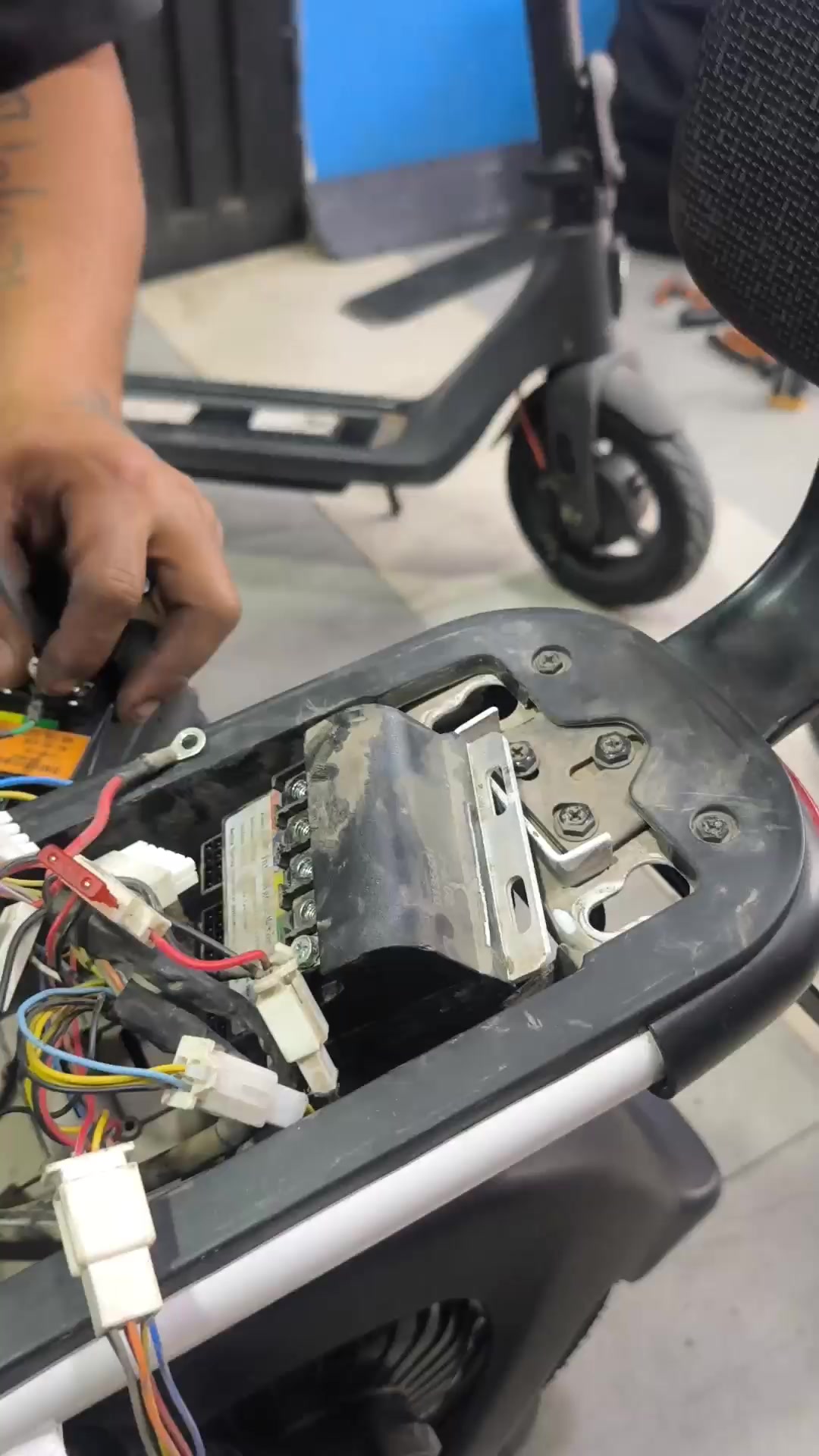 @electric bike repair 🇨🇴