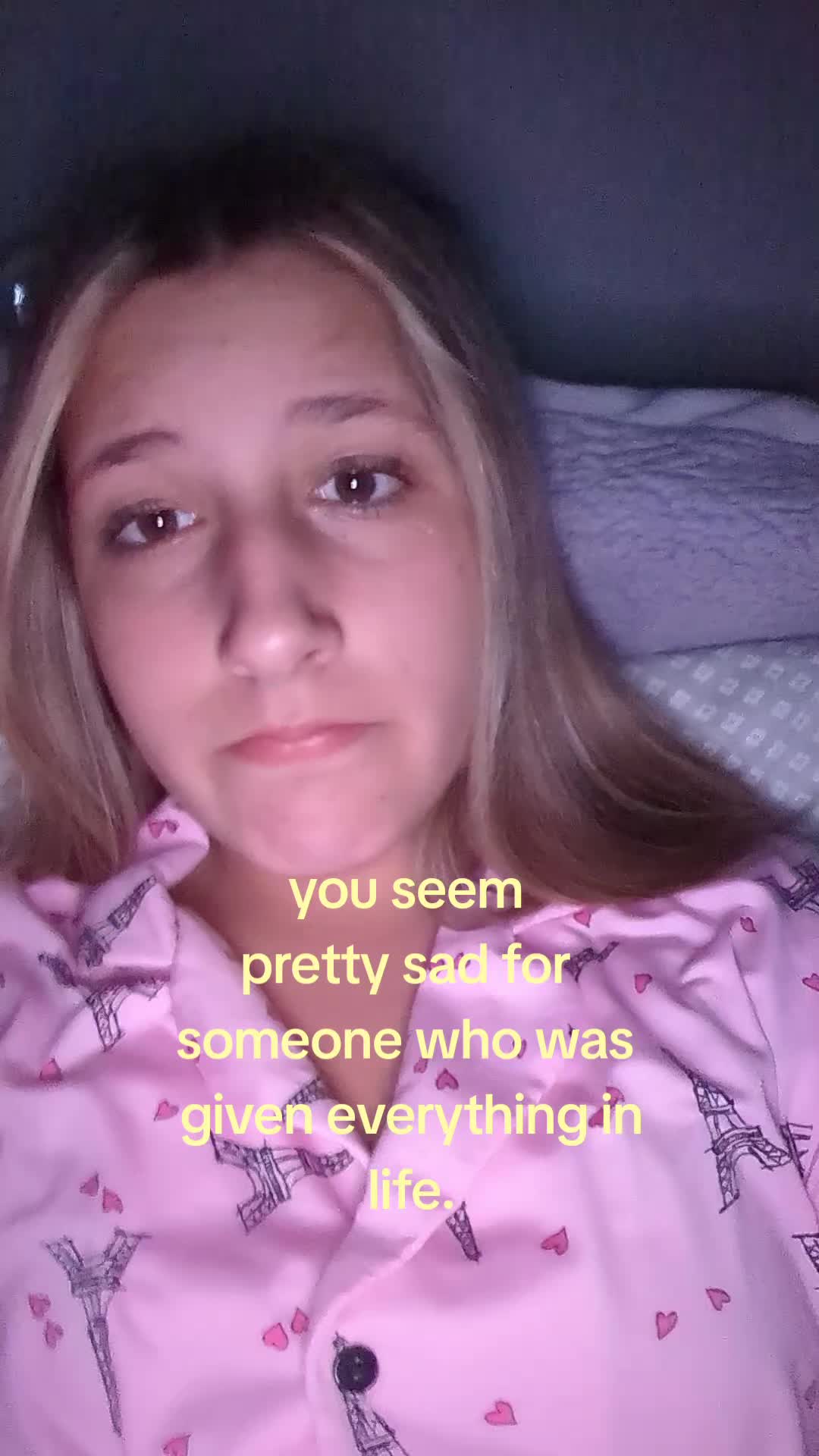 @🫰🏻