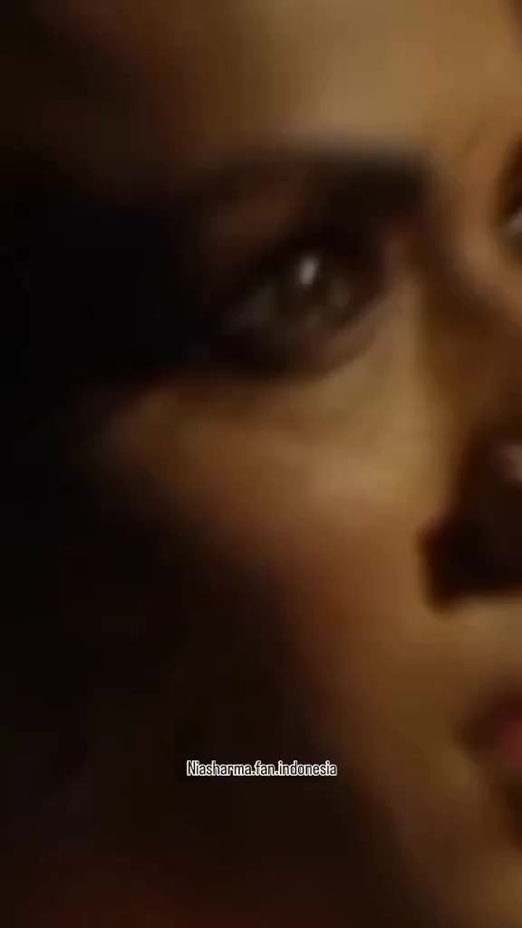 @nia Sharma