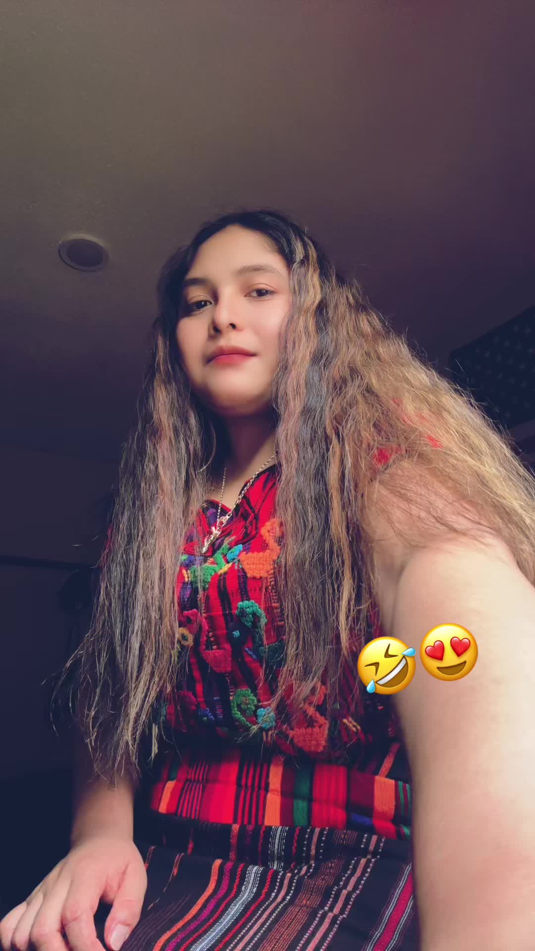 @EMELY CAMILA502🌿🍓🦋