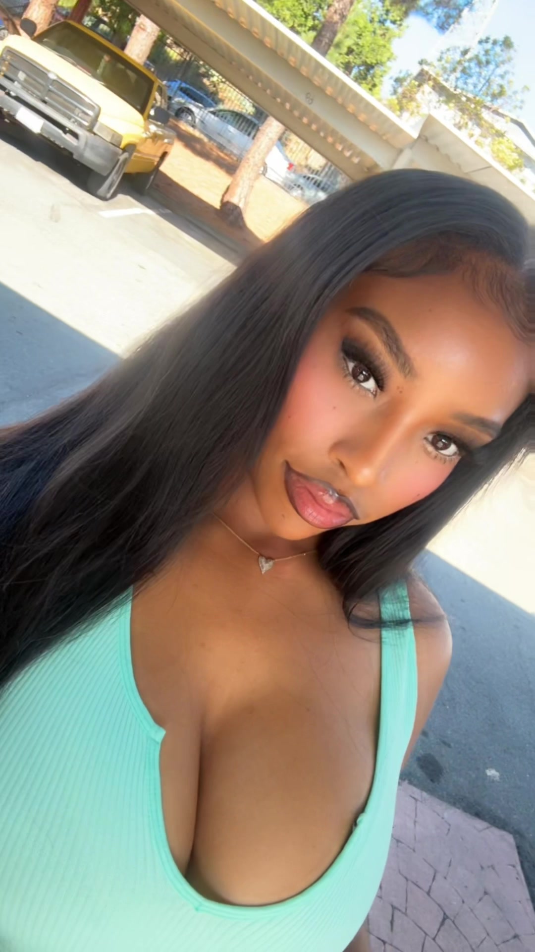 @veexeofficial