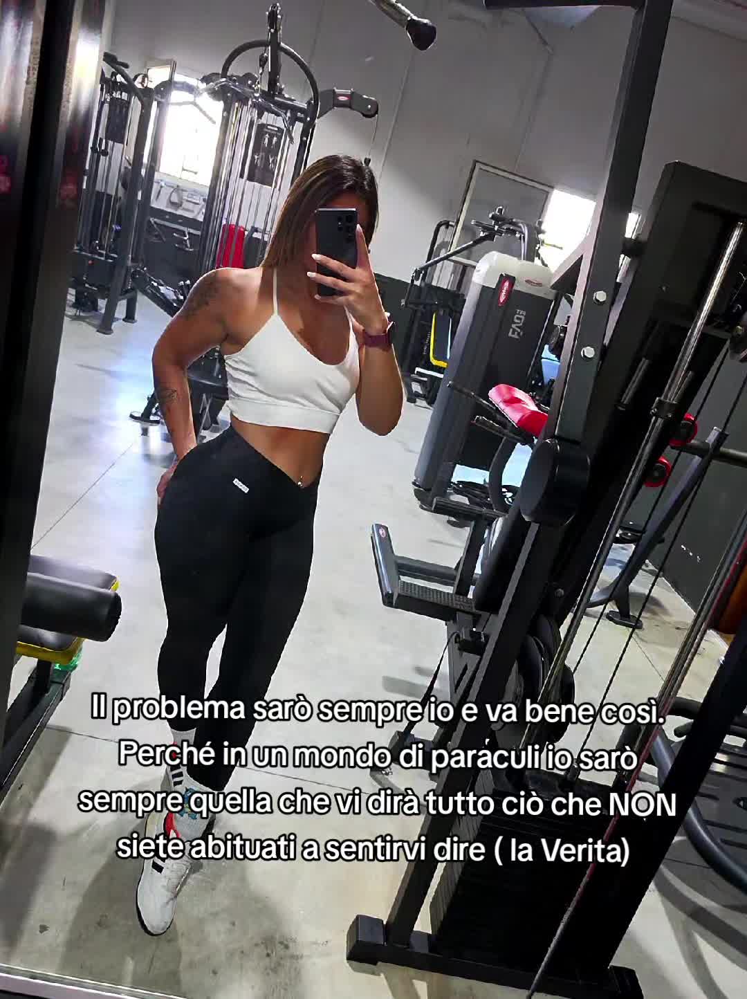 @Debora Fava 🖤♓🐺