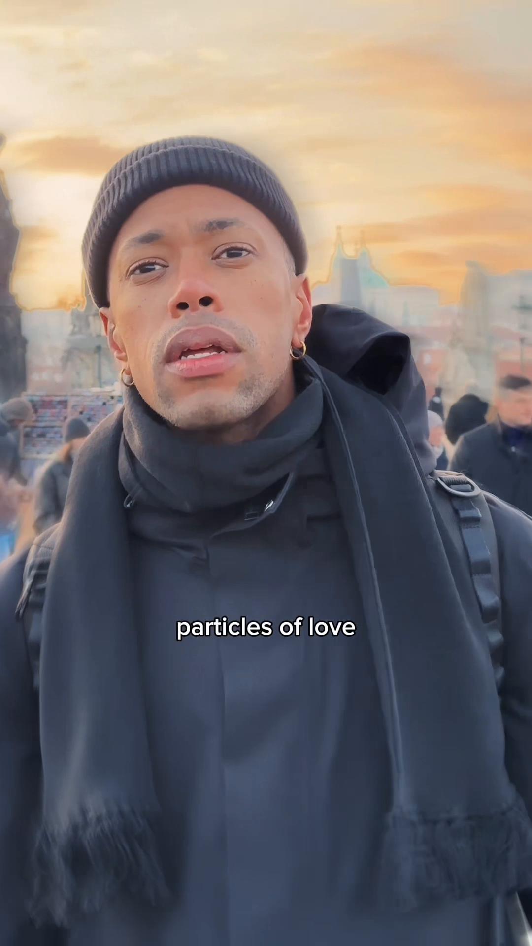 @Neon Dreams