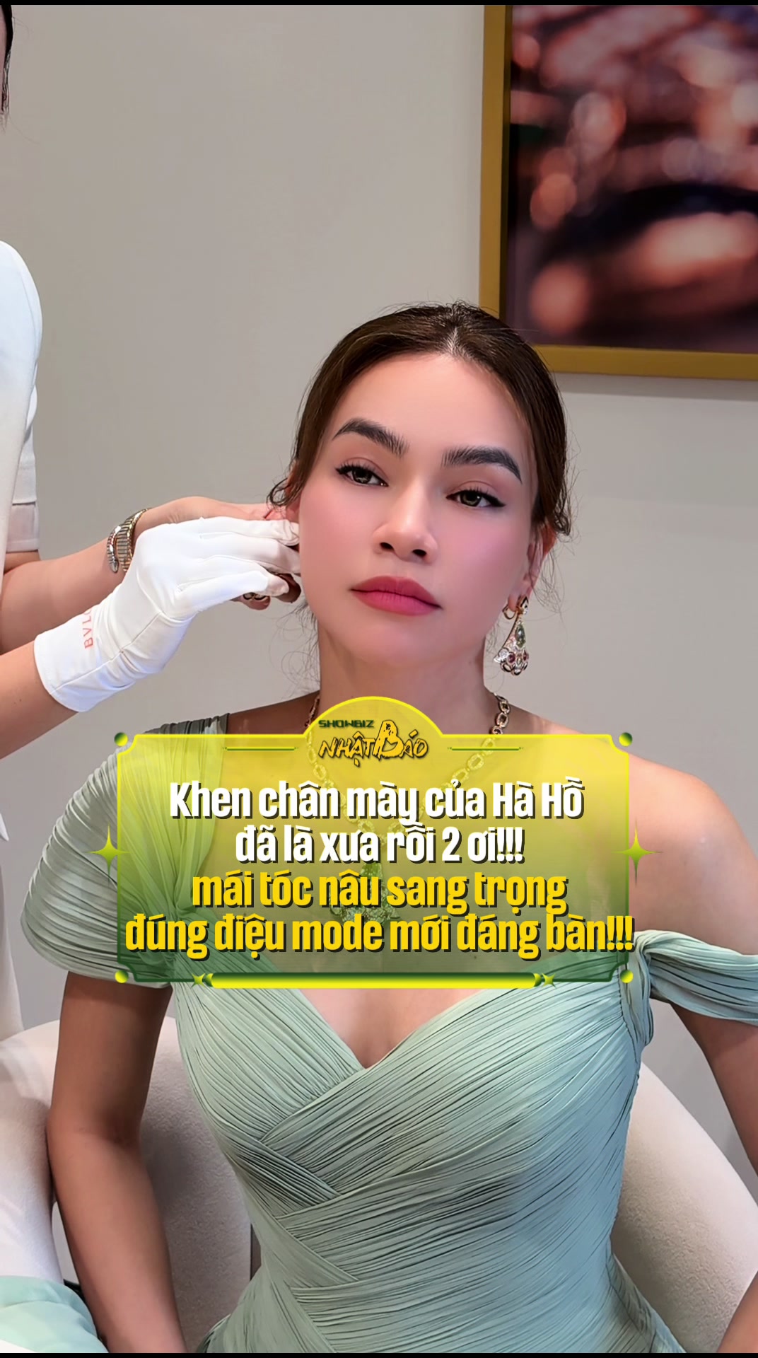 @SHOWBIZ NHẬT B&Aacute;O