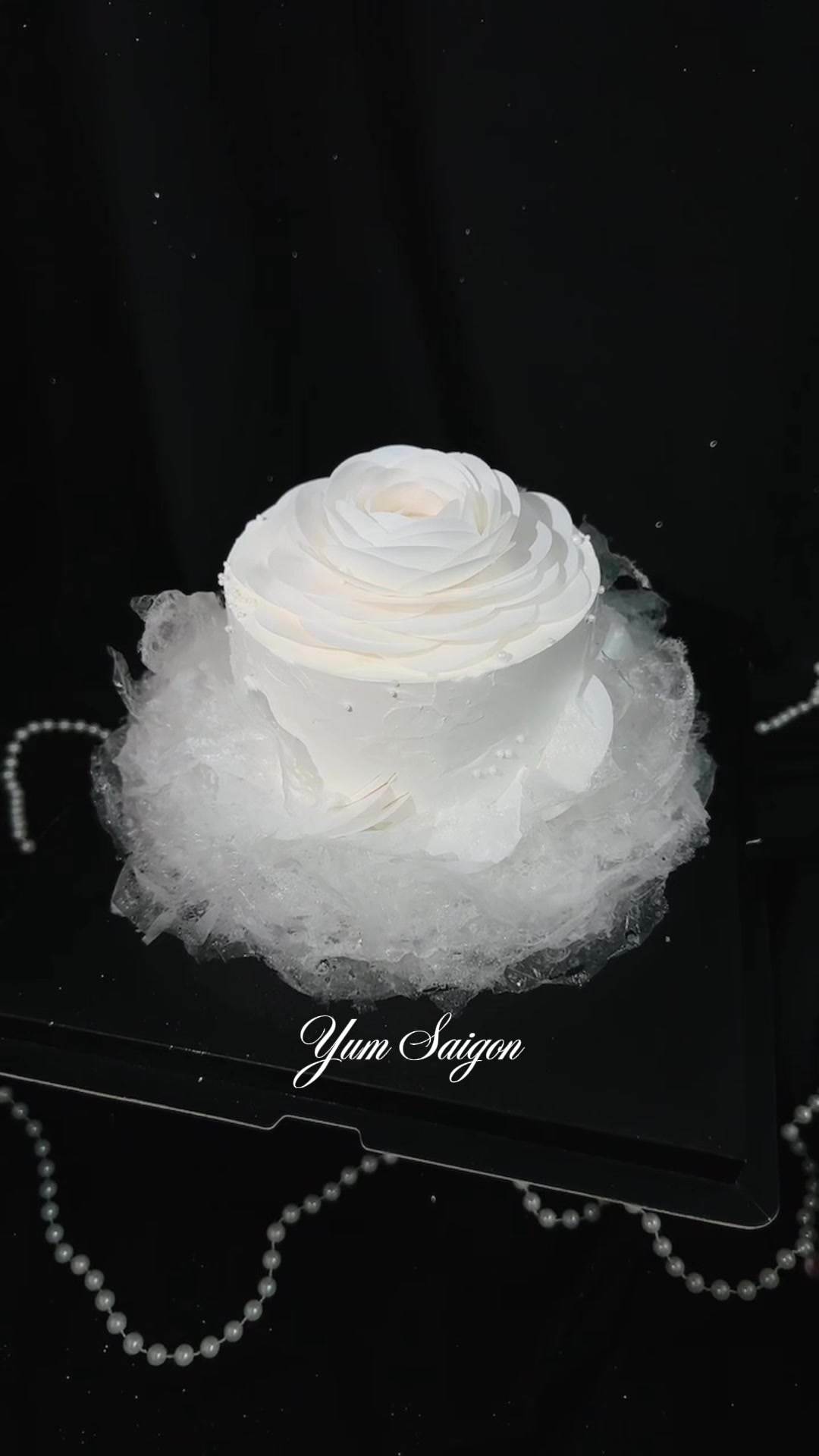 @YUM Saigon - Cake & Class
