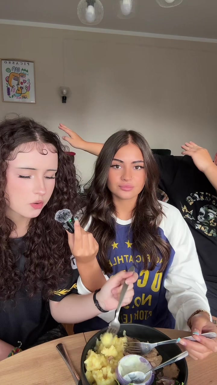 @Niki
