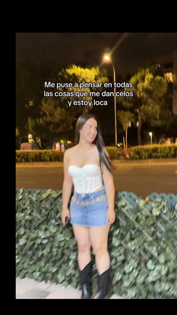 @️Lilian Velázquez