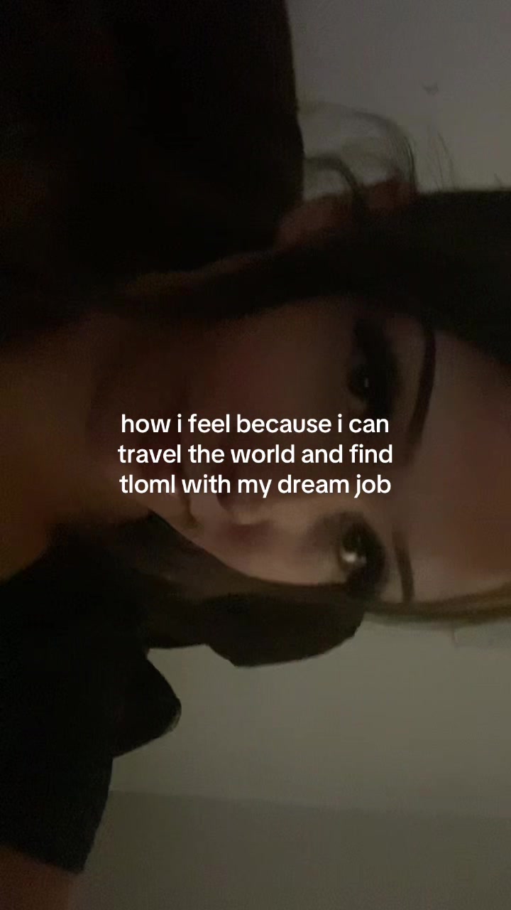 @👤