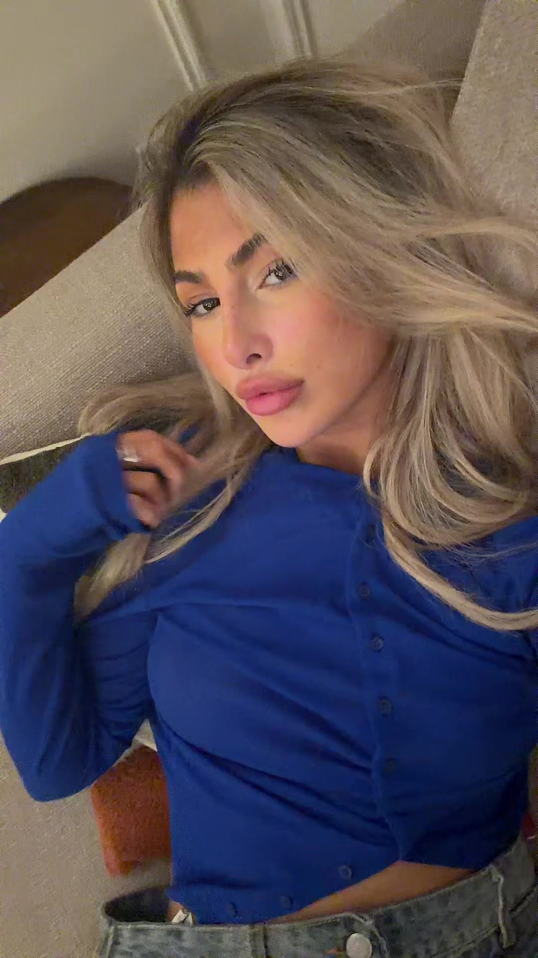 @blondiexbabe