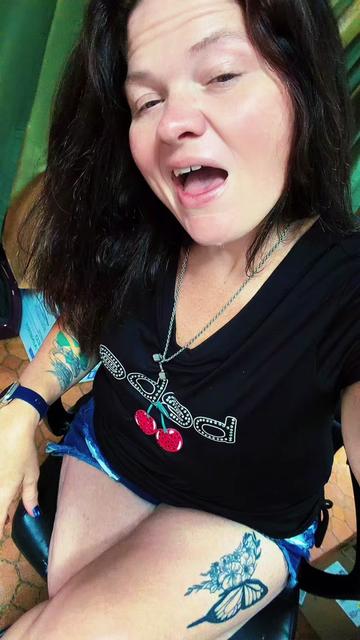 @BBWQueenLeo