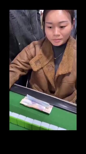 @澳中文传